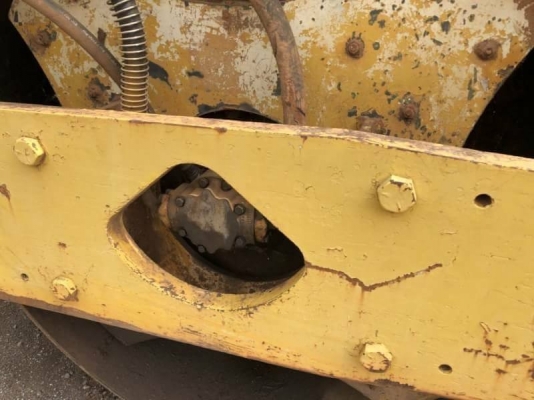 ขาย 295,000 รถบด 10 ตัน 1 เพลา INGERSOLL RAND เครื่องดี 6BD1ระบบสั่นทะเทือน รถพร้อมใช้ เอกสารชื้อขาย รถอยู่  นครราชสีมา  090-772-3710 090-772-3708