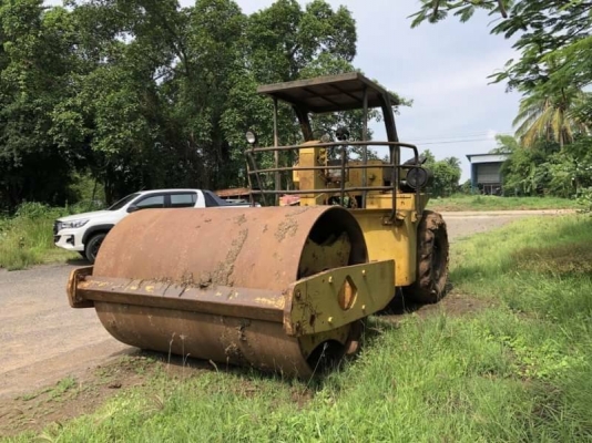 ขาย 295,000 รถบด 10 ตัน 1 เพลา INGERSOLL RAND เครื่องดี 6BD1ระบบสั่นทะเทือน รถพร้อมใช้ เอกสารชื้อขาย รถอยู่  นครราชสีมา  090-772-3710 090-772-3708