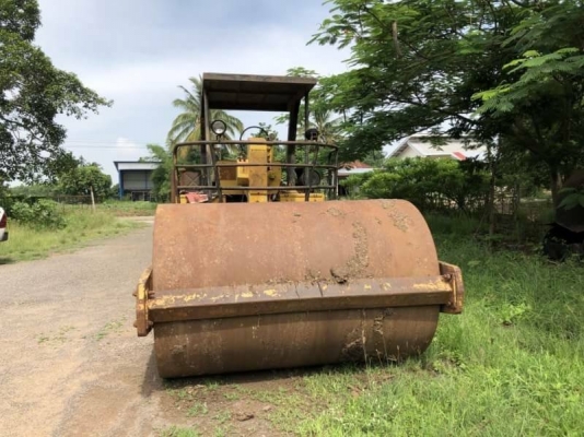 ขาย 295,000 รถบด 10 ตัน 1 เพลา INGERSOLL RAND เครื่องดี 6BD1ระบบสั่นทะเทือน รถพร้อมใช้ เอกสารชื้อขาย รถอยู่  นครราชสีมา  090-772-3710 090-772-3708