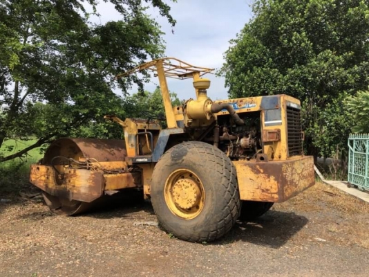 ขาย 355,000 รถบด 10 ตัน 1 เพลา KOMATSU JV100A เครื่อง EH700 แรงดี เกียร์แรง ระบบสะเทือนพร้อม เอกสารเล่มทะเบียน  รถอยู่ นครราชสีมา โทร 0610710295