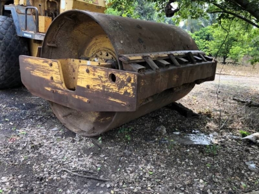 ขาย 355,000 รถบด 10 ตัน 1 เพลา KOMATSU JV100A เครื่อง EH700 แรงดี เกียร์แรง ระบบสะเทือนพร้อม เอกสารเล่มทะเบียน  รถอยู่ นครราชสีมา โทร 0610710295