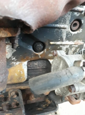 ขายเครื่อง 4HJ1 พร้อมเกียร 135แรง ติดงา่ย ไม่มีไอ