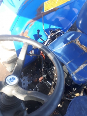 ขายรถไถ นิวฮอนแลน tt75 รถสวยพร้อมใช้งาน พร้อมหาง3