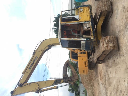 ขายคับรถแบคโฮKomatsu PC90-6ติดหัวคีบพร้อมกะบวยรถพร้อมใช้งาน