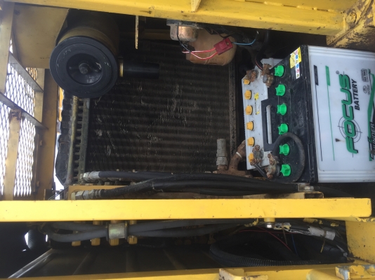 ขายคับรถแบคโฮKomatsu PC90-6ติดหัวคีบพร้อมกะบวยรถพร้อมใช้งาน