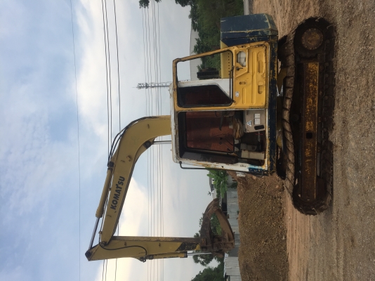 ขายคับรถแบคโฮKomatsu PC90-6ติดหัวคีบพร้อมกะบวยรถพร้อมใช้งาน