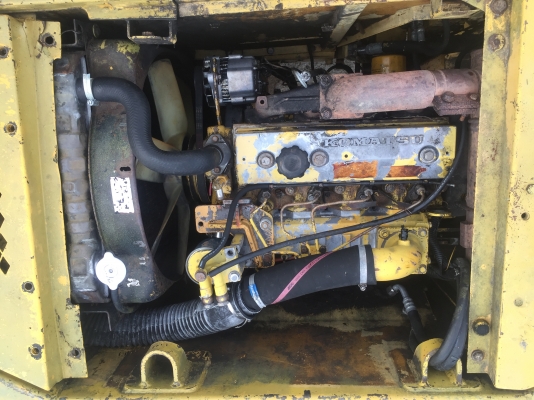 ขายคับรถแบคโฮKomatsu PC90-6ติดหัวคีบพร้อมกะบวยรถพร้อมใช้งาน