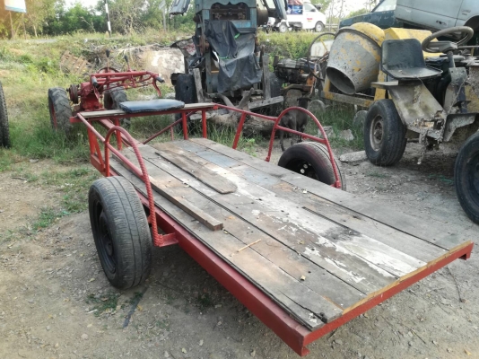 โครงกระแทะพร้อมพ่วงลาก