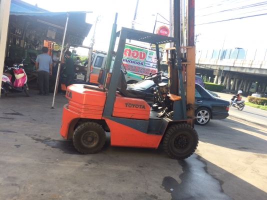อาร์ ซี เอช โฟรคลิฟท์  ขาย โตโยต้า รุ่น 5 ดีเซล 2.5 ตัน