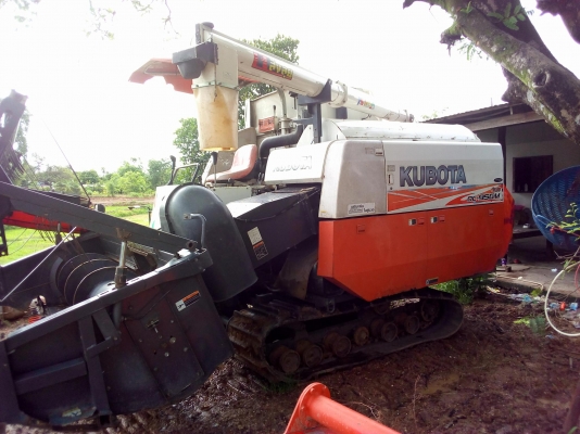 ขายรถเกี่ยวข้าวมือสอง DC-95 พลัส ขายรถเกี่ยวข้าวมือสอง DC-95 พลัส