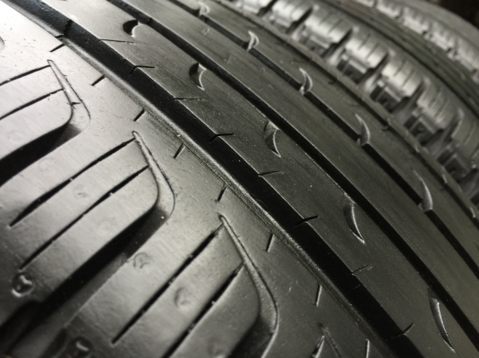 ยาง Goodyear 265 65 17 ปี17 ดอกเต็ม ใช้ยาว ราคาไม่แพง