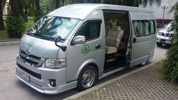 บริการรถตู้เช่าvipพร้อมคนขับ