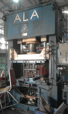 ขายแท่นอัด250ตันมีกุดชั่นพร้อมใช้ของใต้หวันราคาเบาๆๆครับ ขายแท่นอัด250ตันมีกุดชั่นพร้อมใช้ของใต้หวันราคาเบาๆๆครับ