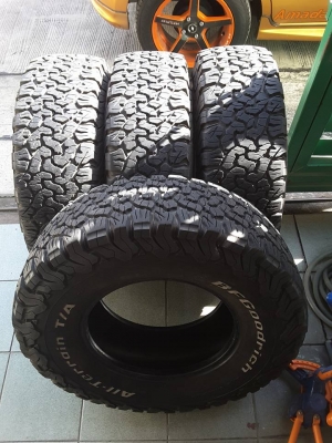 BF KO2 USA. 265-75-16 สิ้นปี14 สภาพสวยๆ 1ชุด