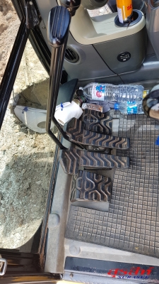 ขายรถแบคโฮ CAT 320D GC ใช้งาน 10,xxx ชั่วโมง สภาพนางฟ้า รถสวย แน่น เต็ม ระบบแห้ง มีการใช้งานและดูแลรักษาดีมาก ขายรถแบคโฮ CAT 320D GC ใช้งาน 10,xxx ชั่วโมง สภาพนางฟ้า รถสวย แน่น เต็ม ระบบแห้ง มีการใช้งานและดูแลรักษาดีมาก