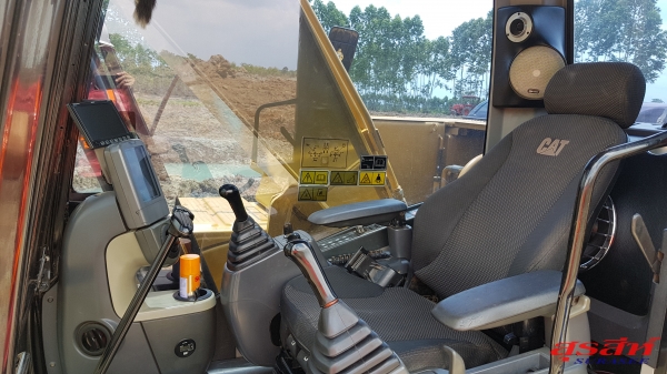 ขายรถแบคโฮ CAT 320D GC ใช้งาน 10,xxx ชั่วโมง สภาพนางฟ้า รถสวย แน่น เต็ม ระบบแห้ง มีการใช้งานและดูแลรักษาดีมาก ขายรถแบคโฮ CAT 320D GC ใช้งาน 10,xxx ชั่วโมง สภาพนางฟ้า รถสวย แน่น เต็ม ระบบแห้ง มีการใช้งานและดูแลรักษาดีมาก