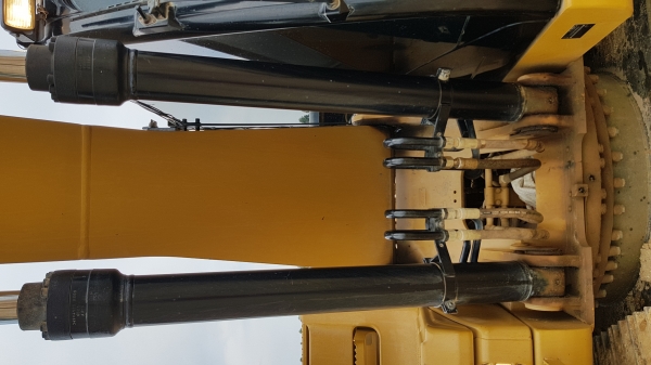 ขายรถแบคโฮ CAT 320D GC ใช้งาน 12,xxx ชั่วโมง สภาพเทพบุตร พร้อมใช้งาน รถยืนบ่อดิน มีการใช้งานและดูแลรักษาดี