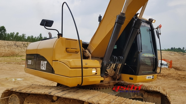 ขายรถแบคโฮ CAT 320D GC ใช้งาน 12,xxx ชั่วโมง สภาพเทพบุตร พร้อมใช้งาน รถยืนบ่อดิน มีการใช้งานและดูแลรักษาดี