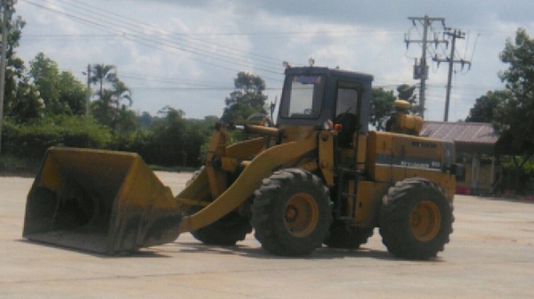 ขาย รถตัก โคมัสซุ 515