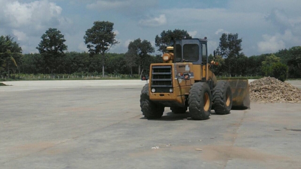 ขาย รถตัก โคมัสซุ 515 ขาย รถตัก โคมัสซุ 515