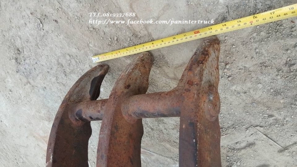 FROM JAPAN ตัวคีบปากหนีบไม้ FORK GRAB*** อุปกรณ์รองรับ สำหรับรถขุดไซค์ 40,45,50,55 /สินค้าเก่านอก ขายตามสภาพ /ราคาขายเพียง: 25,000 บาท