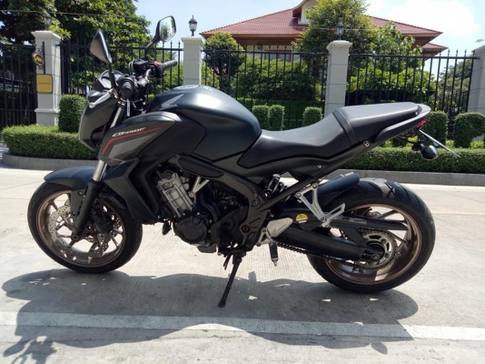 Cb650 ปี2014 รถสวย ออกรถใช้เงิน 9,999 บาท Cb650 ปี2014 รถสวย ออกรถใช้เงิน 9,999 บาท