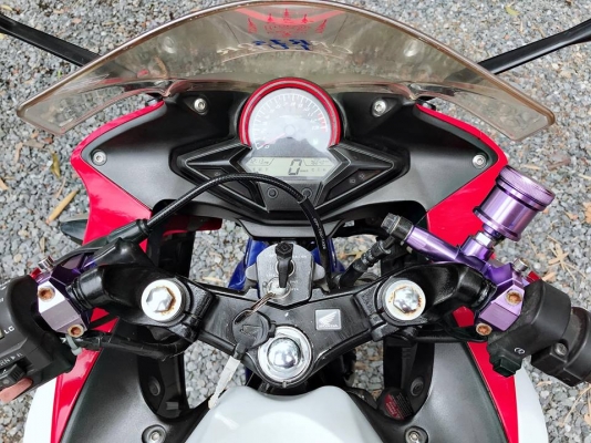 ขาย CBR150i สภาพสวยๆ พร้อมใช้ ทะเบียนโอน62