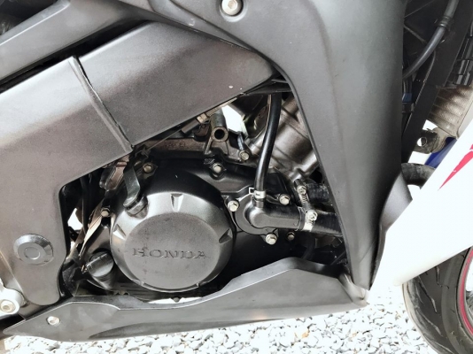 ขาย CBR150i สภาพสวยๆ พร้อมใช้ ทะเบียนโอน62