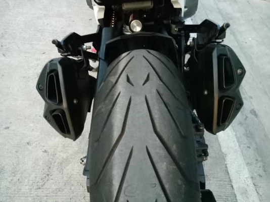 Z800 ปี2013 สีสวย สดมาก ของแต่งแน่นๆ