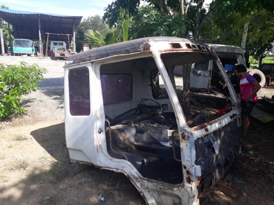 ขายหัวรถสิบล้อ