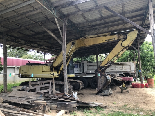 ขายแบคโฮ Komatsu Pc 200 - 6 รุ่น 6 พร้อมเล่ม พร้อมทำงาน