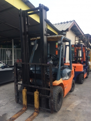 อาร์ ซี เอช โฟรคลิฟท์ ขาย โตโยต้า รุ่น 7 ดีเซล 2.5 ตัน