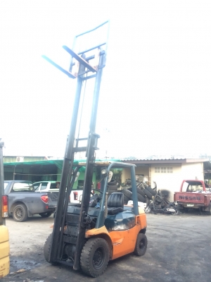 อาร์ ซี เอช โฟรคลิฟท์ ขาย โตโยต้า รุ่น 7 ดีเซล 2.5 ตัน