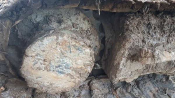 ขาย 395,000 KOBELCO sk 100-5 ปั้มแรง เอวแน่น ช่วงล่างแน่น ไฟฟ้าตัดแต่อุปกรอยู่ครบ เครื่องหลวม สัญญาซื้อขาย รถอยู่ ยโสธร 090-772-3710 090-772-3708