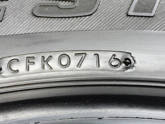 ยาง Bridgestone 265 60 18 ปี16 ดอกเต็ม ไม่มีปะ ใช้ยาว ราคาไม่แพง