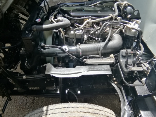 6 ล้อกลาง *EURO.3* ISUZU NQR 175 แรงม้า *คอมมอนเรว * ยาว 5.50ม.* รถสวยเดิม+สวยจริง *รถห้างแท้ * (มีเ