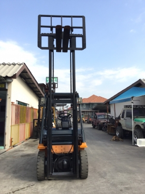 อาร์ ซี เอช โฟรคลิฟท์  ขาย โตโยต้ารุ่น 7 เบนซิน 2.5 ตัน