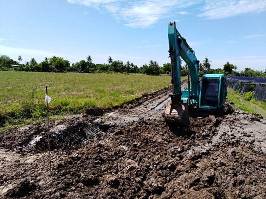 ขายด่วน KOBELCO SK120MART III สภาพสวยพร้อมลุยงาน เครื่องปั้มดีเยี่ยม โซ่ช่วงล่างสวย แอร์เย็น ทำงานทั้งวันไม่มีโหลด สนใจสอบถาม 093 0764943 คุณ ตั้ม