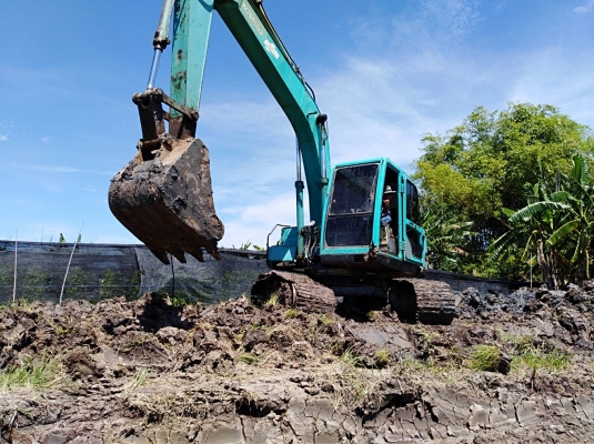 ขายด่วน KOBELCO SK120MART III สภาพสวยพร้อมลุยงาน เครื่องปั้มดีเยี่ยม โซ่ช่วงล่างสวย แอร์เย็น ทำงานทั้งวันไม่มีโหลด สนใจสอบถาม 093 0764943 คุณ ตั้ม