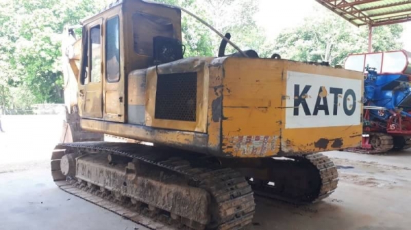 ขาย 385,000 KATO HD 700 เครื่องดี ปั้มแรง เอวแน่น ช่วงล่างดี แต่บูมอามร์มีปะ รถพร้อมใช้ รถอยู่ ยโสธร 090-772-3710 090-772-3708