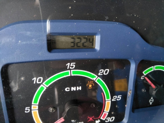 นิวฮอลแลนด์ TT75 ปี 56ติดต่อ 080-1405528