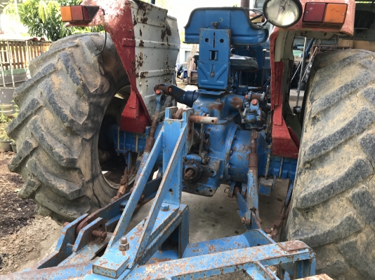 ขายฟอร์ด5500รถสวยพร้อมใช้มีดันหน้าหางเจ็ด เล่มทะเบียนติดต่อ0895302182 ขายฟอร์ด5500รถสวยพร้อมใช้มีดันหน้าหางเจ็ด เล่มทะเบียนติดต่อ0895302182