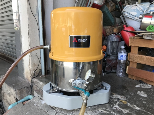 ขายปั้มน้ำอัตโนมัติ Mitsubishi 250W สภาพสวยใหม่มาก เบิกถังสแตนเลส และฝาครอบใหม่ครับ ตรวจเช็คแรงดันเรียบร้อย ไม่มีรั่วซึม พร้อมใช้งาน