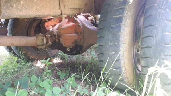 ขาย 200,000 รถบรรทุกรถเกี่ยวข้าวสิบล้อ ISUZU หน้ายาว 1 เพลา หัวดี ยางดี คัชซีสวย รถพร้อมใช้ รถอยู่ ยโสธร 090-772-3710 090-772-3708