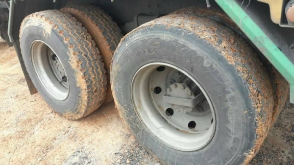 ขาย 1,390,000 สิบล้อคอกเกษตรแม่ลูกไม่ดั้ม HINO MEGA 260 ปี 48 หัวบาง ยางดี คัชซีสวย รถพร้อมใช้ รถอยู่ อุบลารชธานี 090-772-3710 090-772-3708