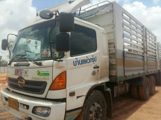 ขาย 1,390,000 สิบล้อคอกเกษตรแม่ลูกไม่ดั้ม HINO MEGA 260 ปี 48 หัวบาง ยางดี คัชซีสวย รถพร้อมใช้ รถอยู่ อุบลารชธานี 090-772-3710 090-772-3708