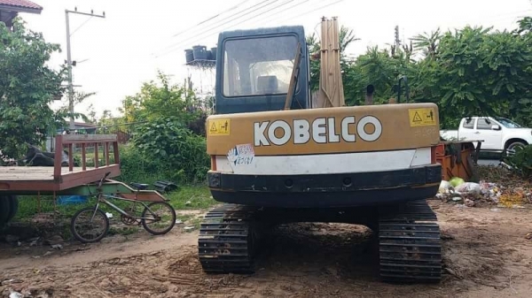 ขาย 535,000 KOBELCO sk 60-3 สภาพเก่านอก เอกสารอินวอยทร์ ไฟฟ้าครบ เครื่องดี ปั้มแรง เอวแน่น ช่วงล่างเต็ม รถสวยพร้อมใช้ รถอยู่ ยโสธร 090-772-3710 090-772-3708