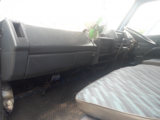 ISUZU NPR 110แรง พวงมาลัยพาวเวอร์ ยกหัวได้ ดาวน์98,000บาท ออกรถได้เลย ไม่เช็คเครดิตบูโร พร้อมลุยงานไ