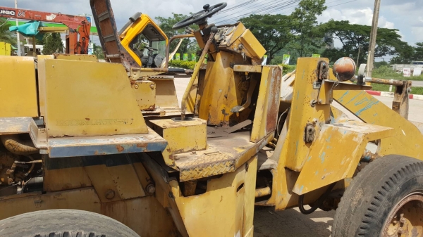 ขาย รถตัก KOMATSU WA70-1 รถพร้อมใช้งาน เครื่องดี ปั้มดี ราคาต่อรองได้ ขาย รถตัก KOMATSU WA70-1 รถพร้อมใช้งาน เครื่องดี ปั้มดี ราคาต่อรองได้