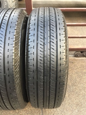 ยาง Bridgestone 205 70 15 ปี17 ดอกเต็ม ไม่มีปะ ใช้ยาว ราคาไม่แพง
